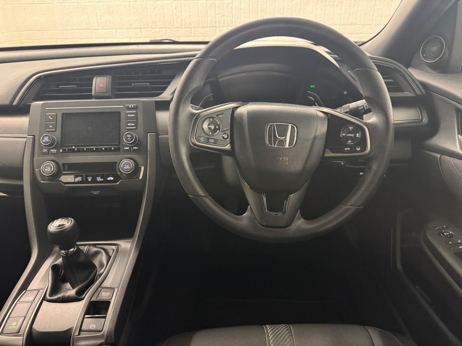 Used Honda Civic 2018 for sale - 76913269: Photo 22