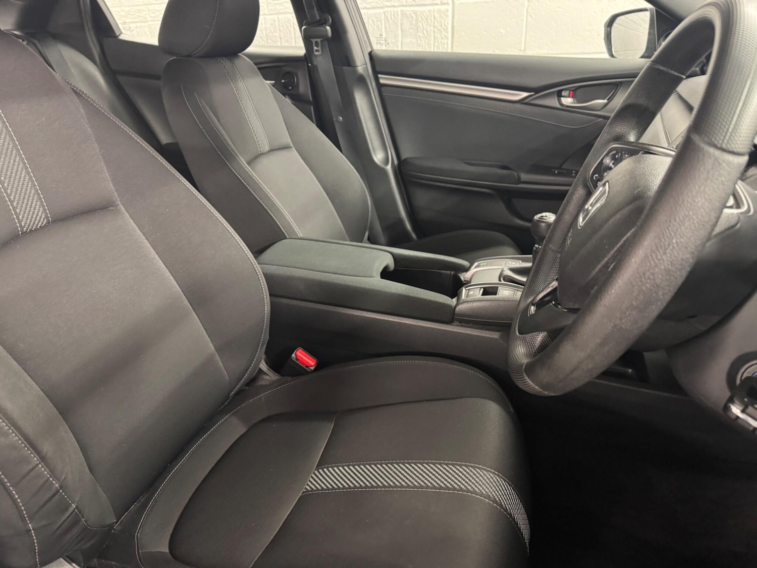 Used Honda Civic 2018 for sale - 76913269: Photo 28