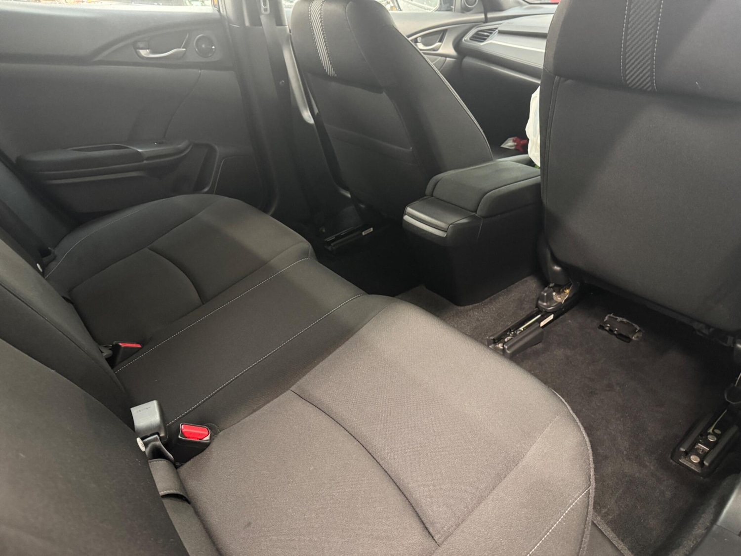 Used Honda Civic 2018 for sale - 76913269: Photo 6