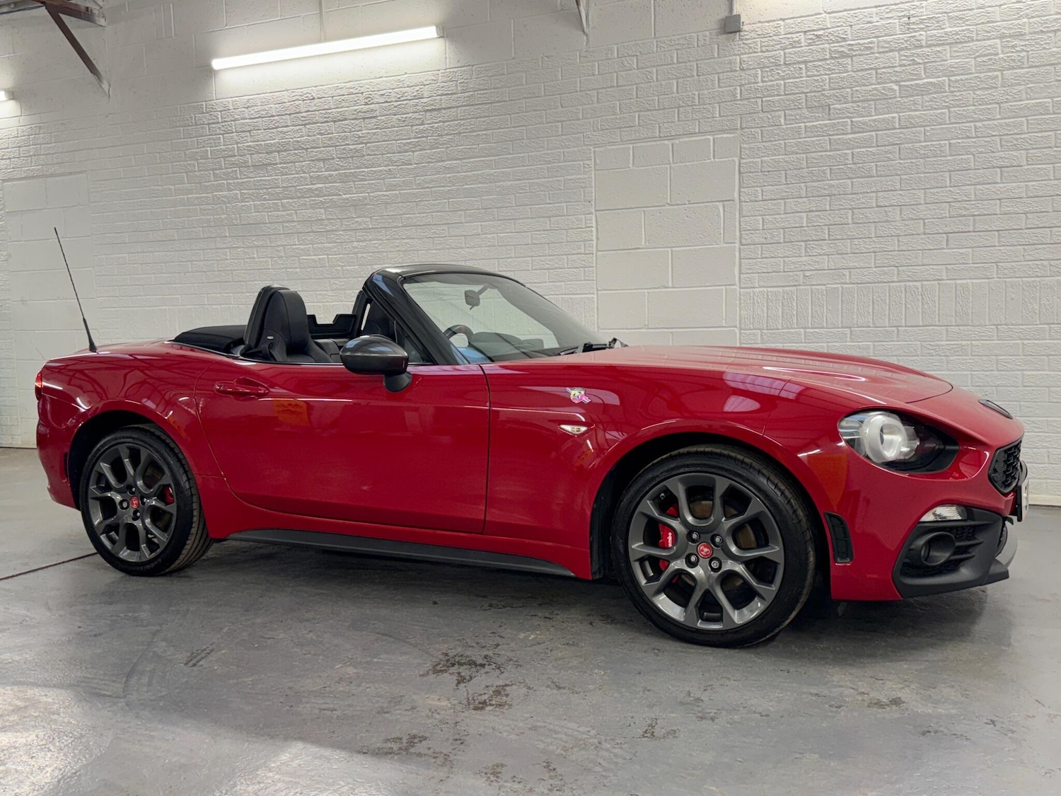 Used Abarth 124 Spider 2018 for sale - 76997367: Photo 13