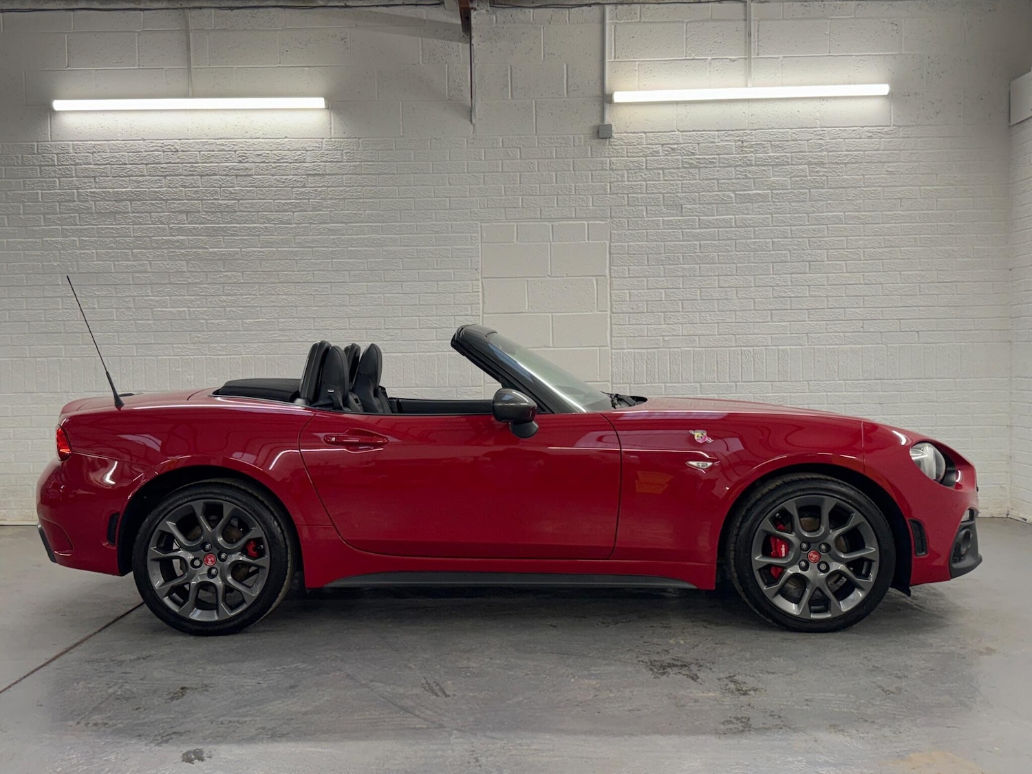 Used Abarth 124 Spider 2018 for sale - 76997367: Photo 14
