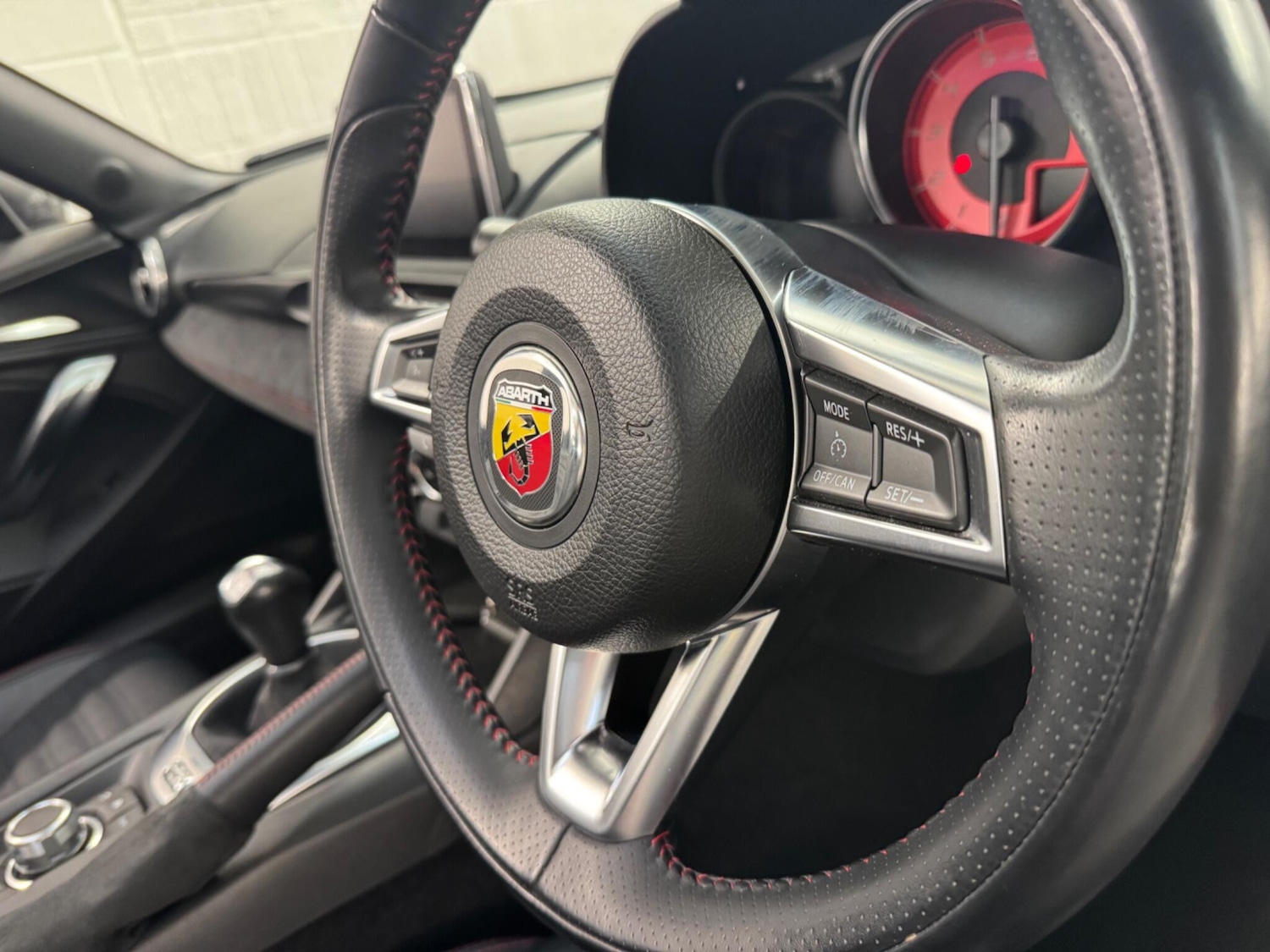 Used Abarth 124 Spider 2018 for sale - 76997367: Photo 34