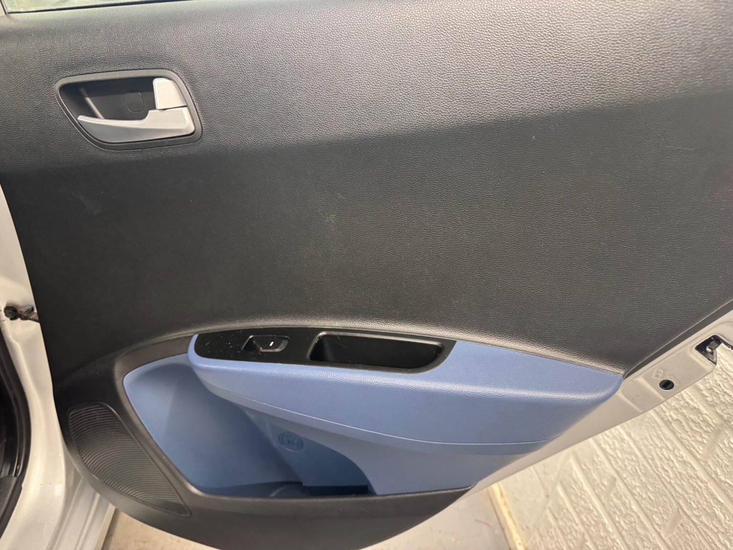 Used Hyundai i10 2015 for sale - 77376099: Photo 29