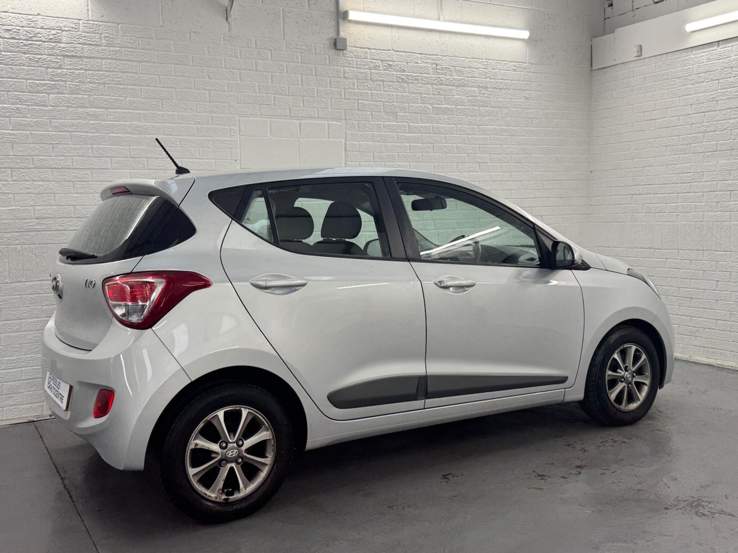 Used Hyundai i10 2015 for sale - 77376099: Photo 35