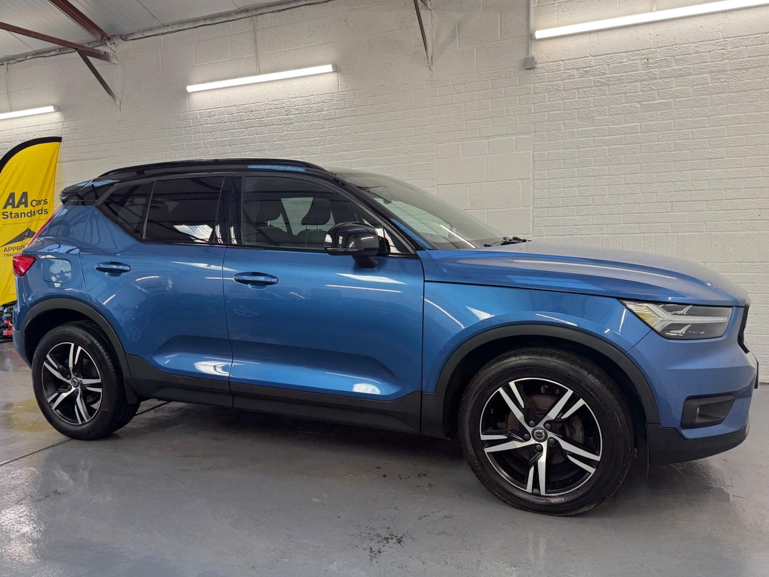 Used Volvo XC40 2020 for sale - 76913789: Photo 7
