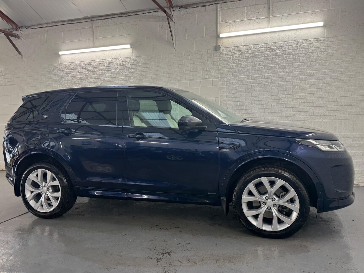 Used Land Rover Discovery Sport for sale - 77267774: Photo 10