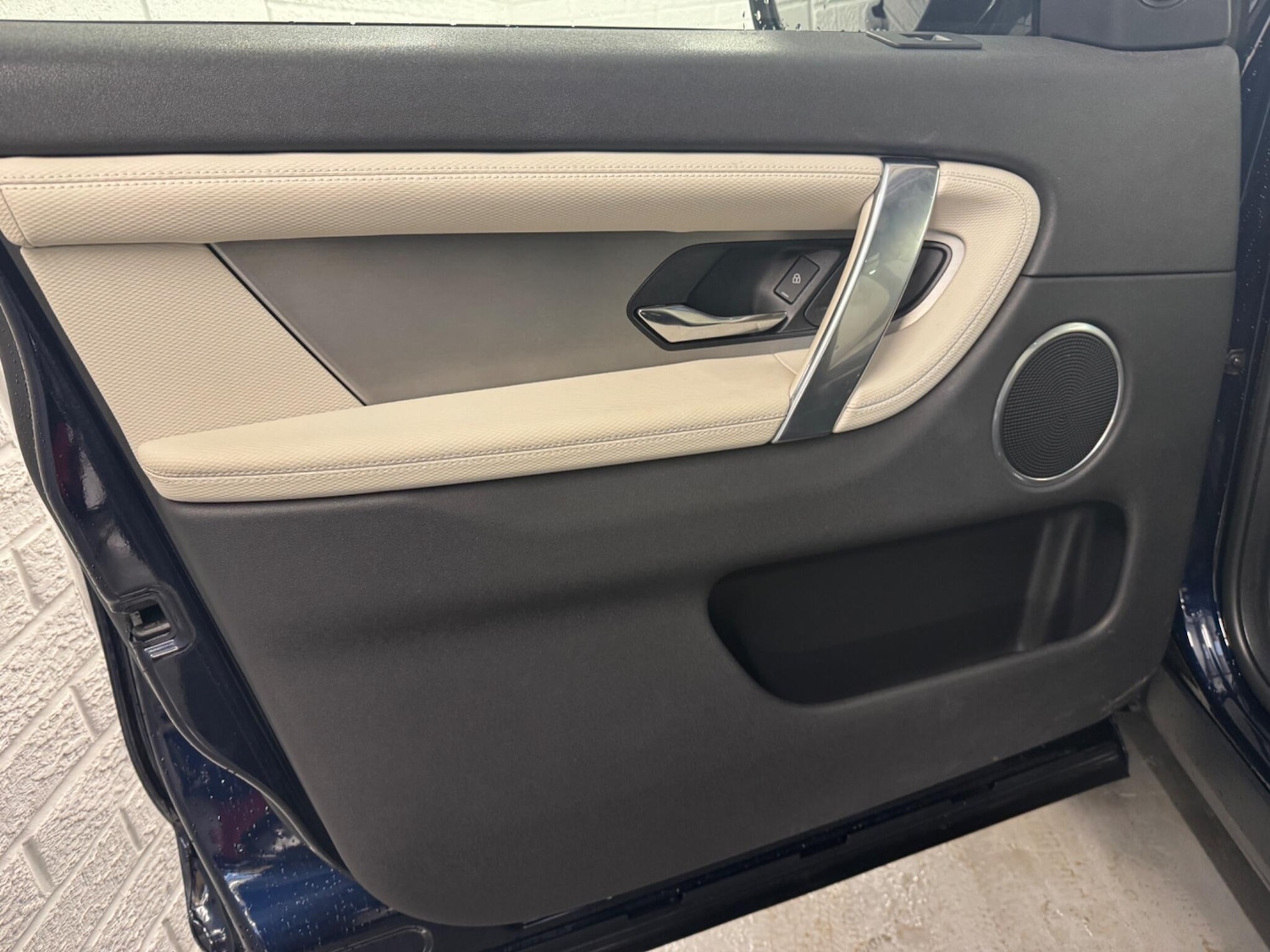 Used Land Rover Discovery Sport for sale - 77267774: Photo 31