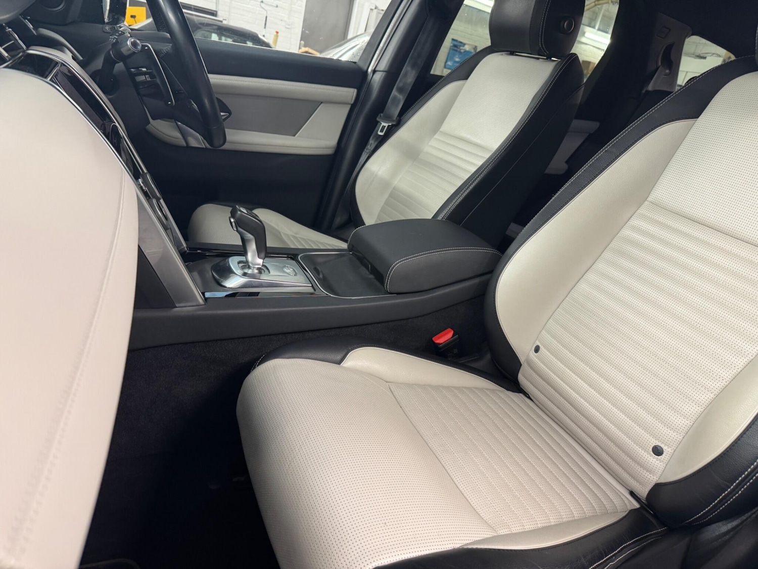 Used Land Rover Discovery Sport for sale - 77267774: Photo 53