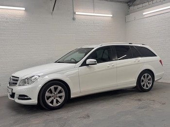 Used Mercedes-Benz C Class 2014 for sale - 79316440: Photo