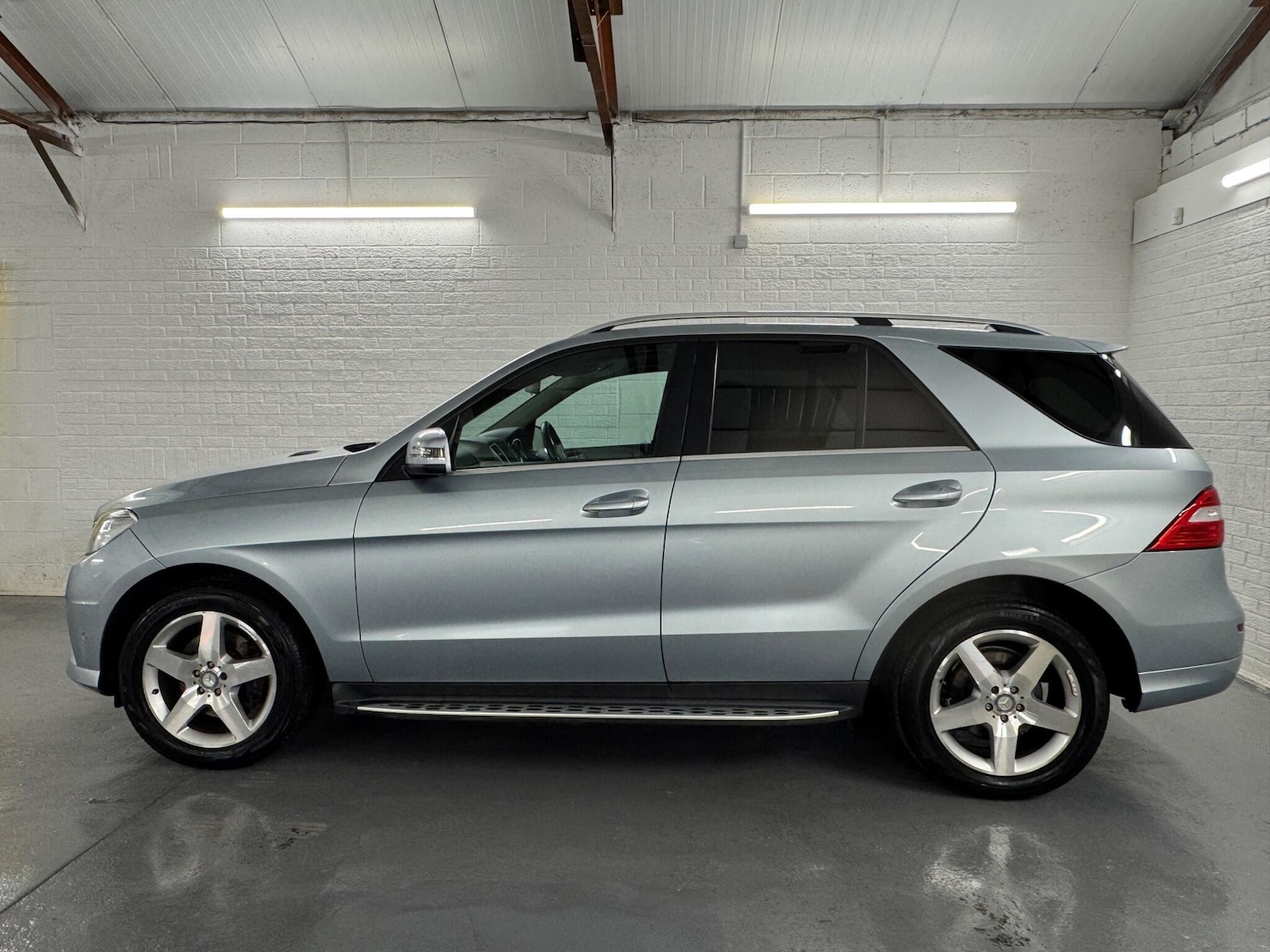 Used Mercedes-Benz M Class 2014 for sale - 76620385: Photo 4