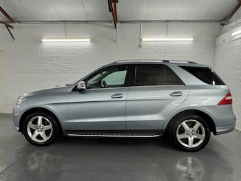 Used Mercedes-Benz M Class 2014 for sale - 76620385: Photo