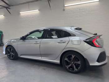 Used Honda Civic 2018 for sale - 74837660: Photo