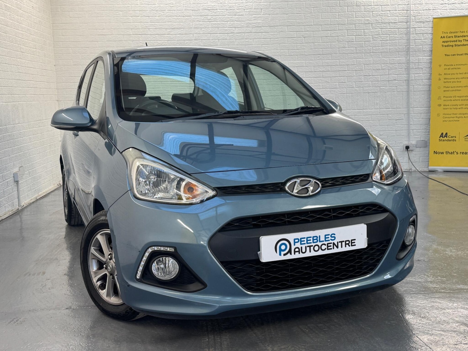Used Hyundai i10 2017 for sale - 76714530: Photo 1