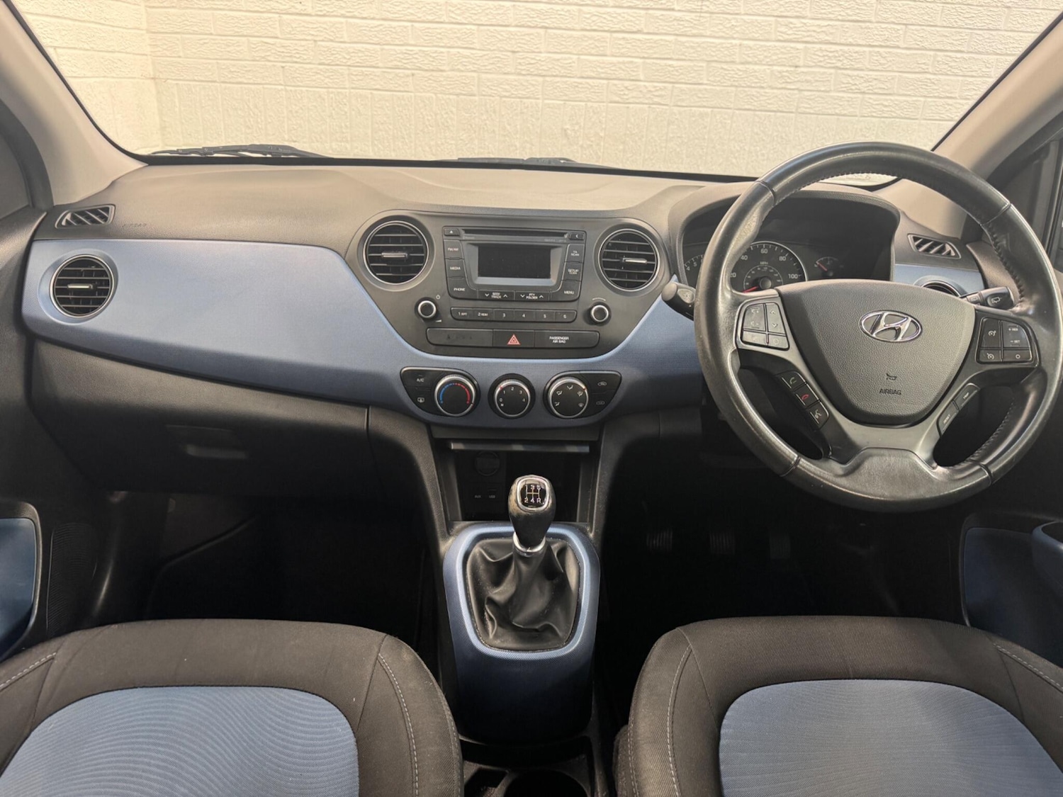 Used Hyundai i10 2017 for sale - 76714530: Photo 12