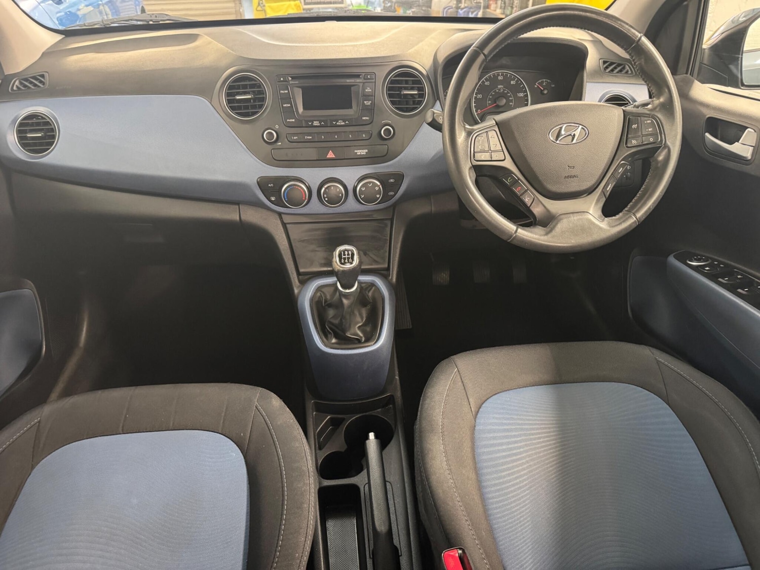 Used Hyundai i10 2017 for sale - 76714530: Photo 14