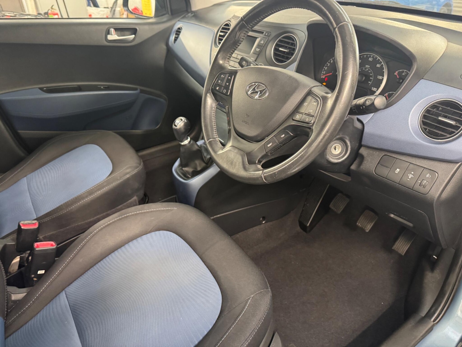 Used Hyundai i10 2017 for sale - 76714530: Photo 15