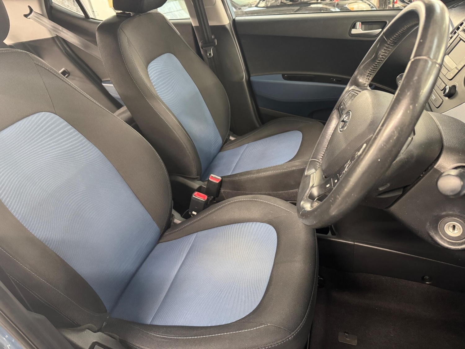 Used Hyundai i10 2017 for sale - 76714530: Photo 18