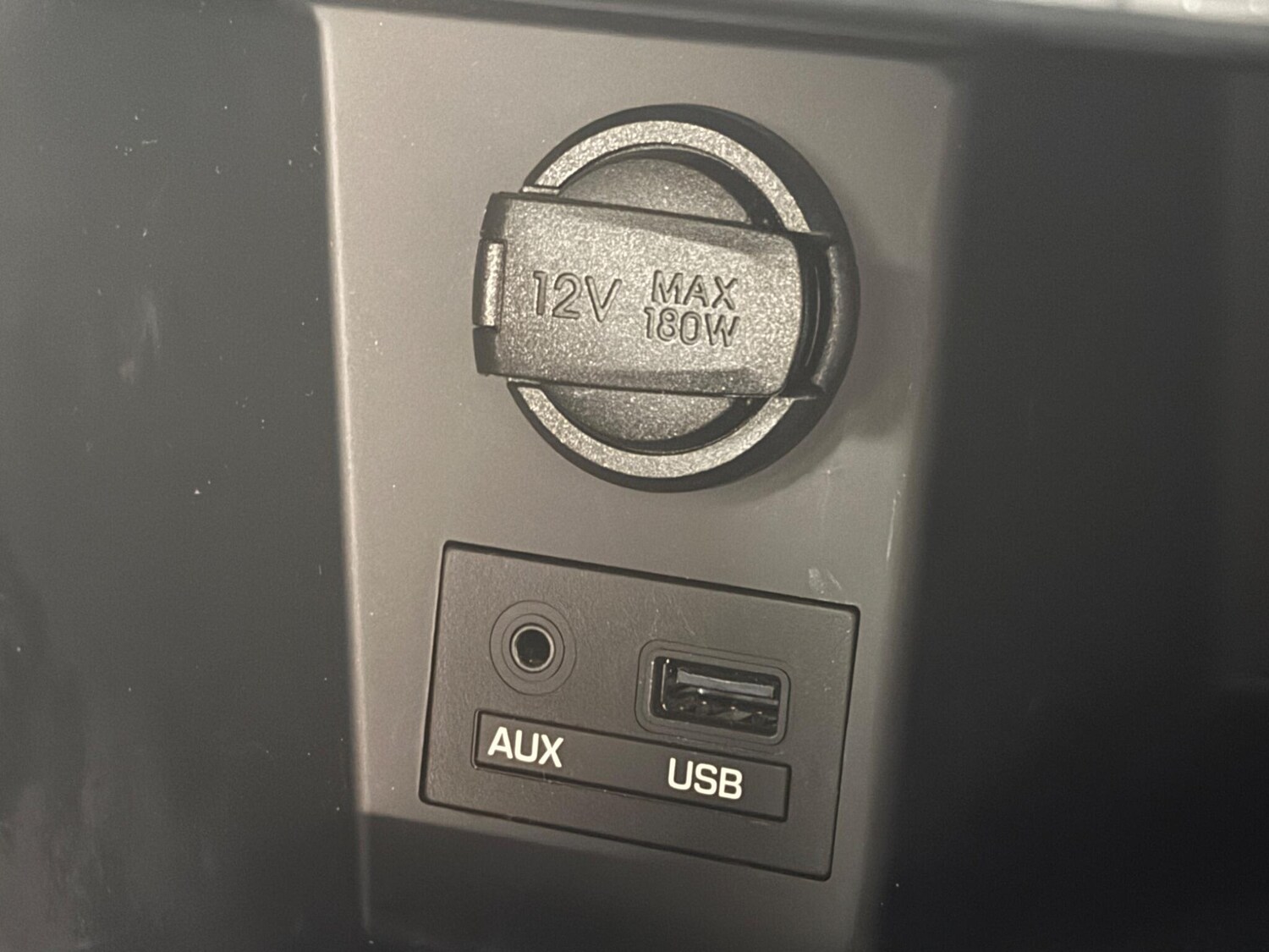 Used Hyundai i10 2017 for sale - 76714530: Photo 24