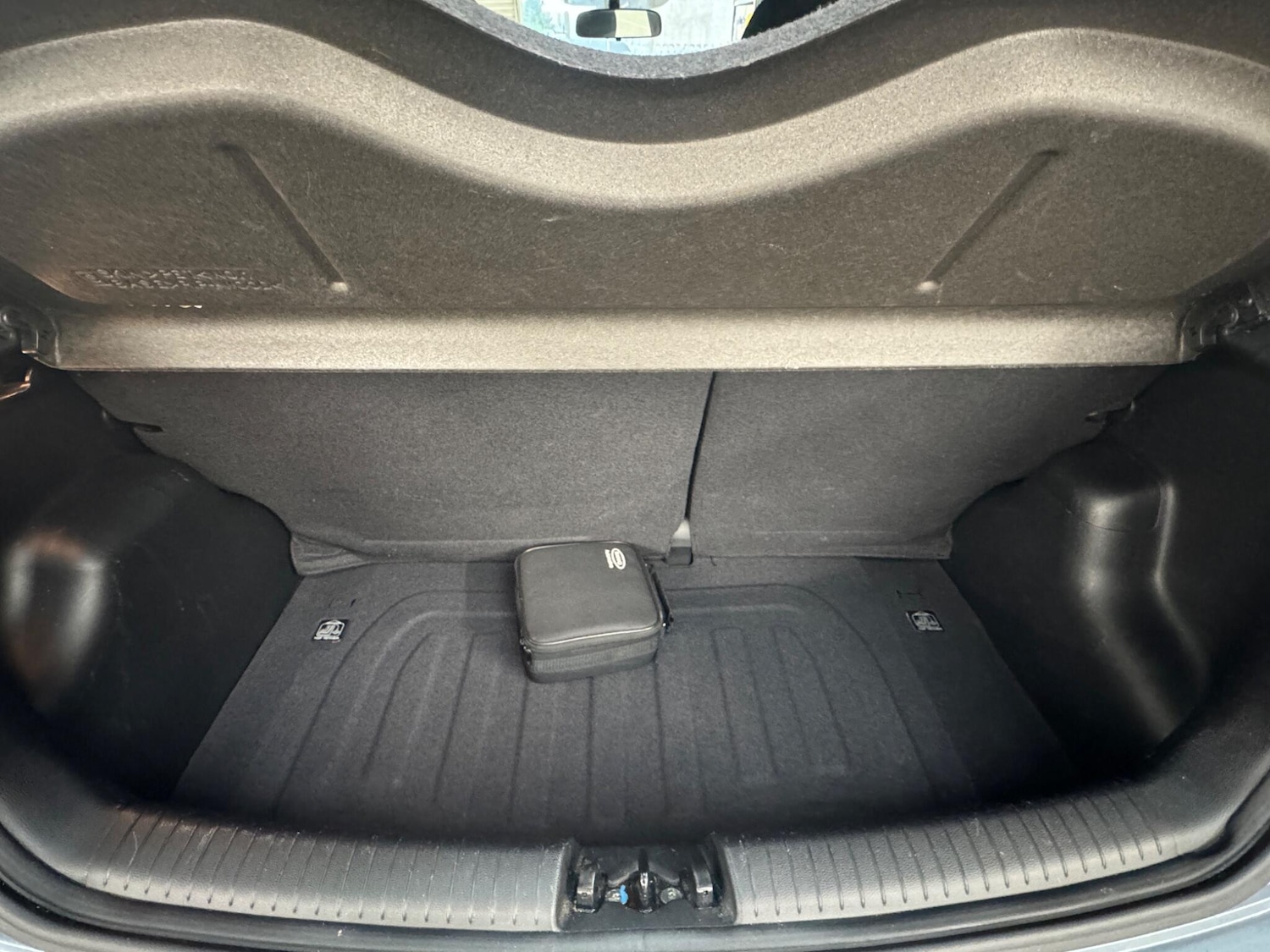 Used Hyundai i10 2017 for sale - 76714530: Photo 34