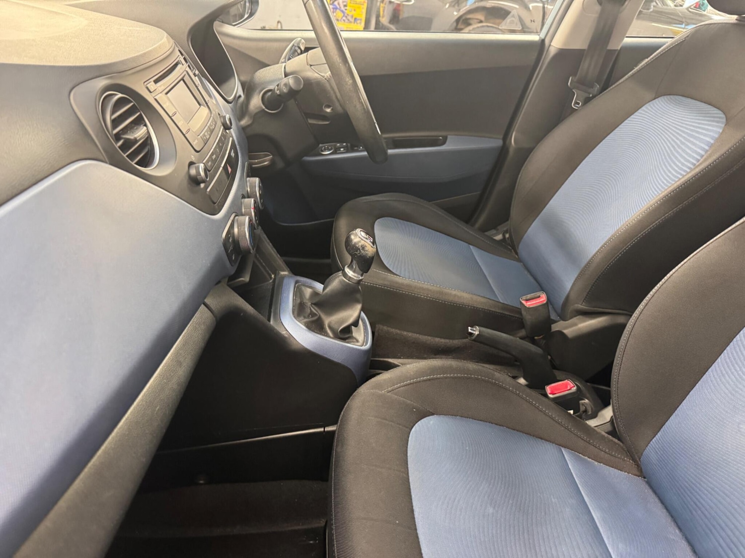 Used Hyundai i10 2017 for sale - 76714530: Photo 37