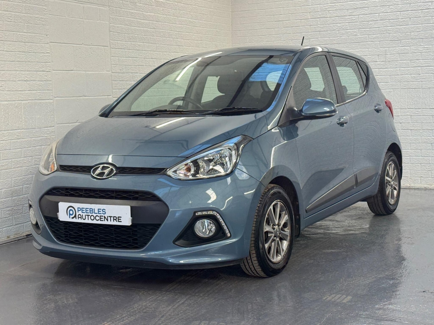 Used Hyundai i10 2017 for sale - 76714530: Photo 5