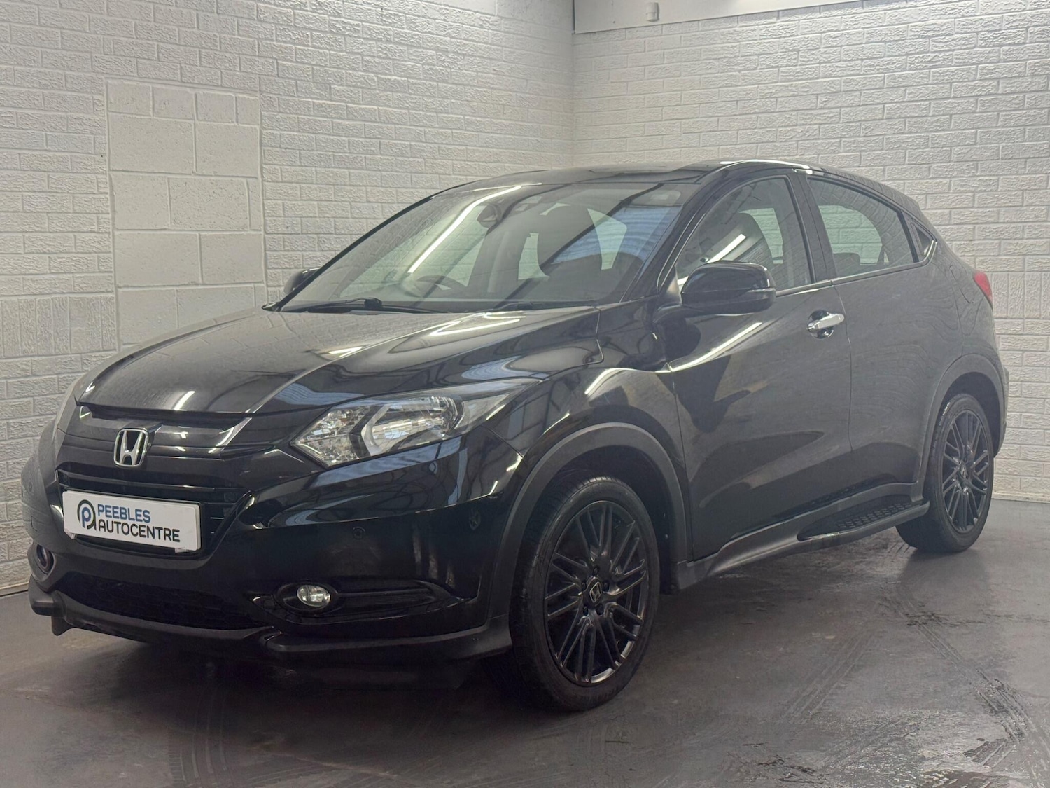 Used Honda HR-V 2018 for sale - 77523787: Photo 2