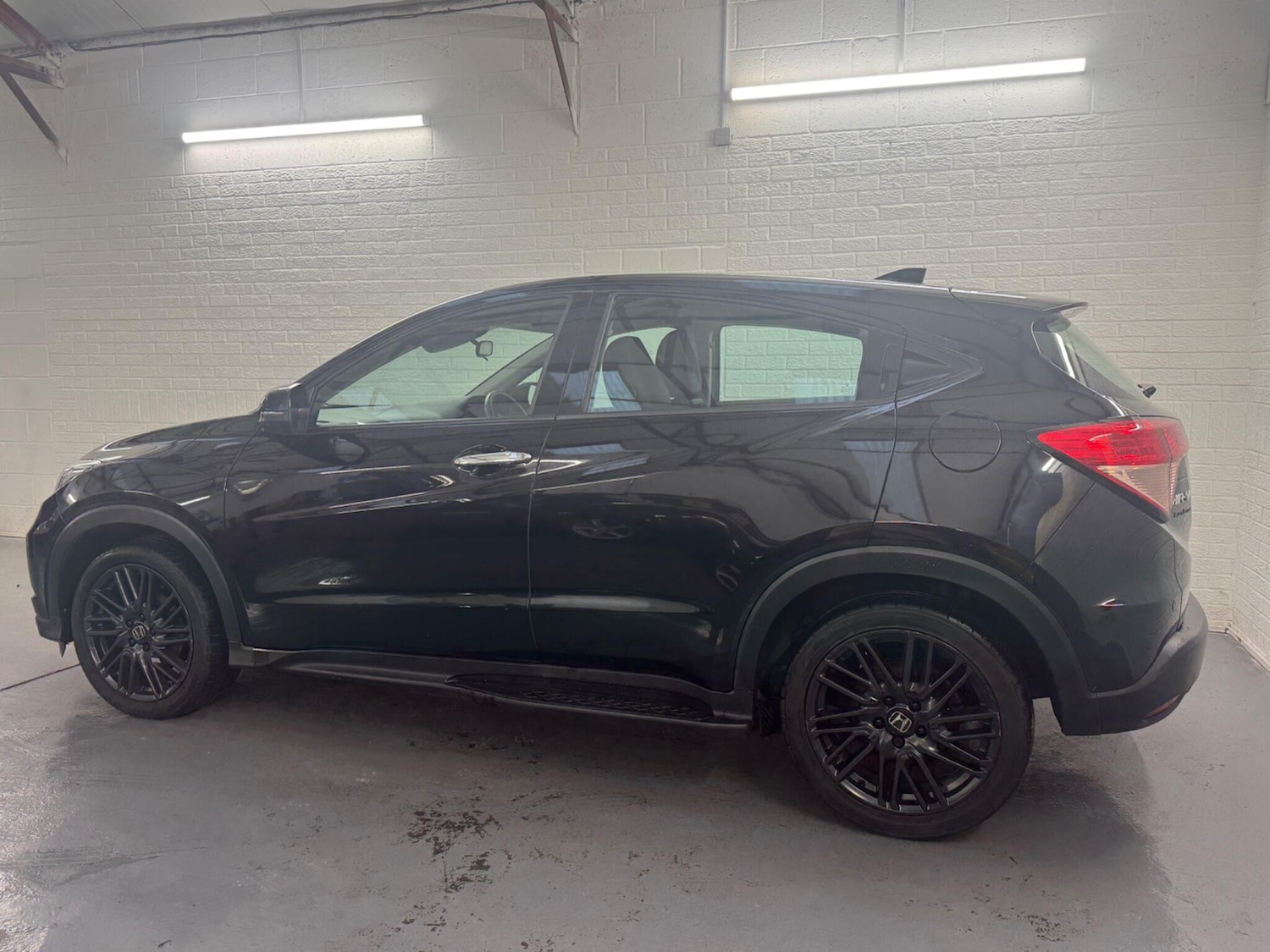 Used Honda HR-V 2018 for sale - 77523787: Photo 4