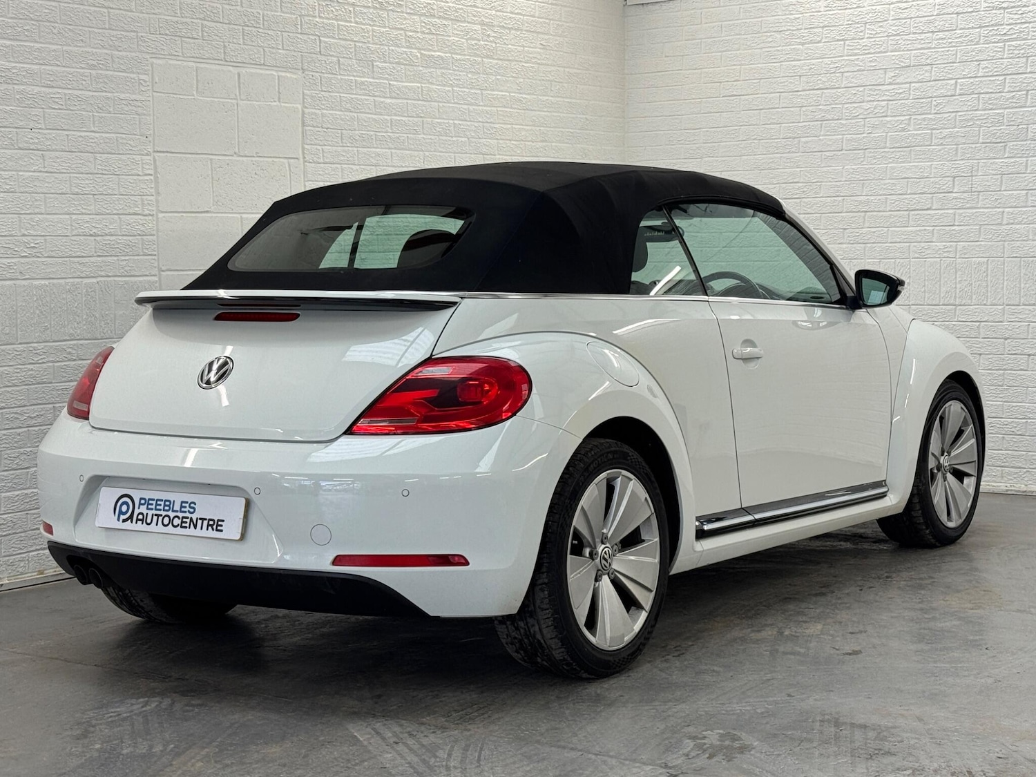 Used Volkswagen Beetle 2015 for sale - 76988934: Photo 12