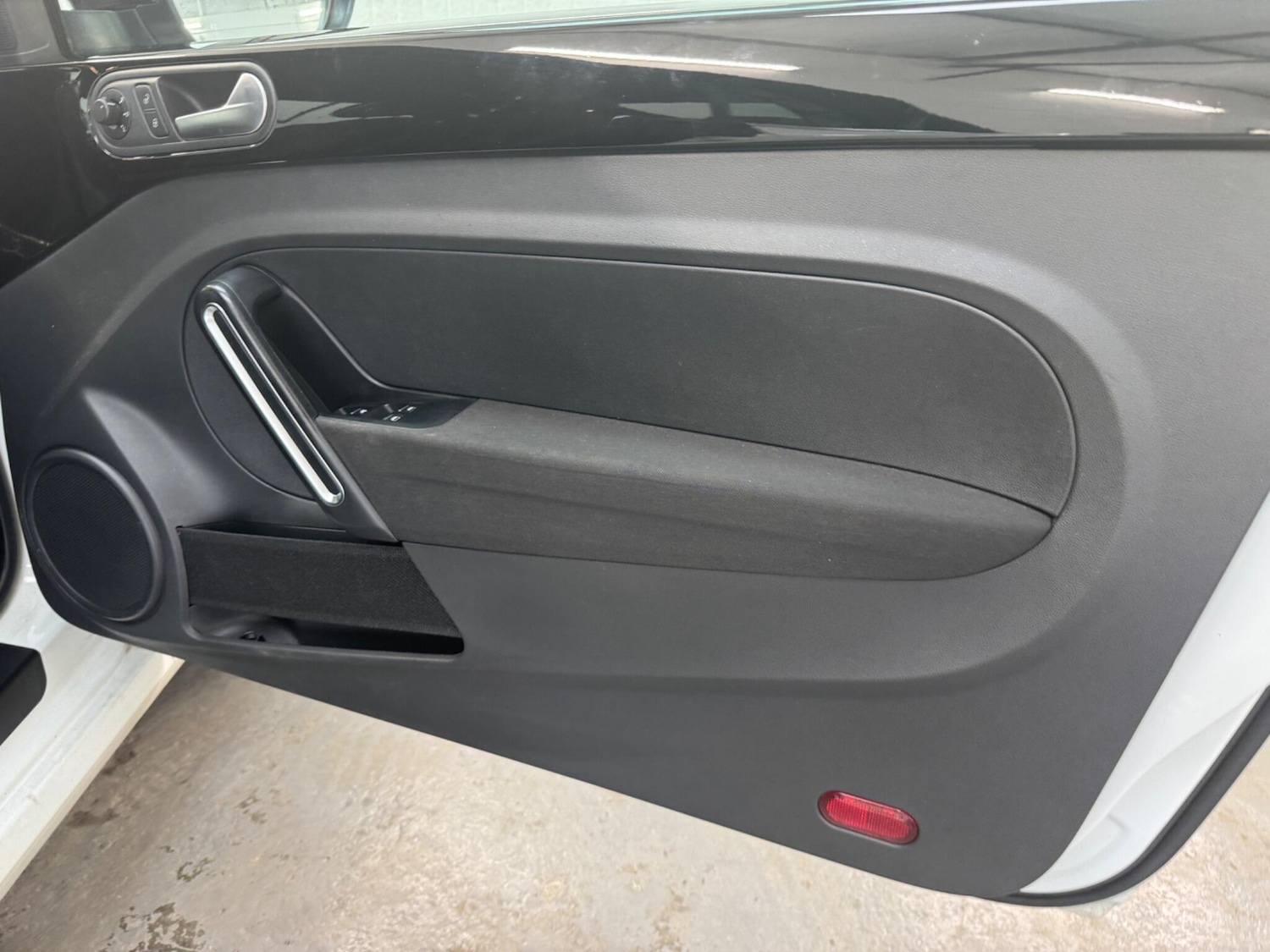 Used Volkswagen Beetle 2015 for sale - 76988934: Photo 23