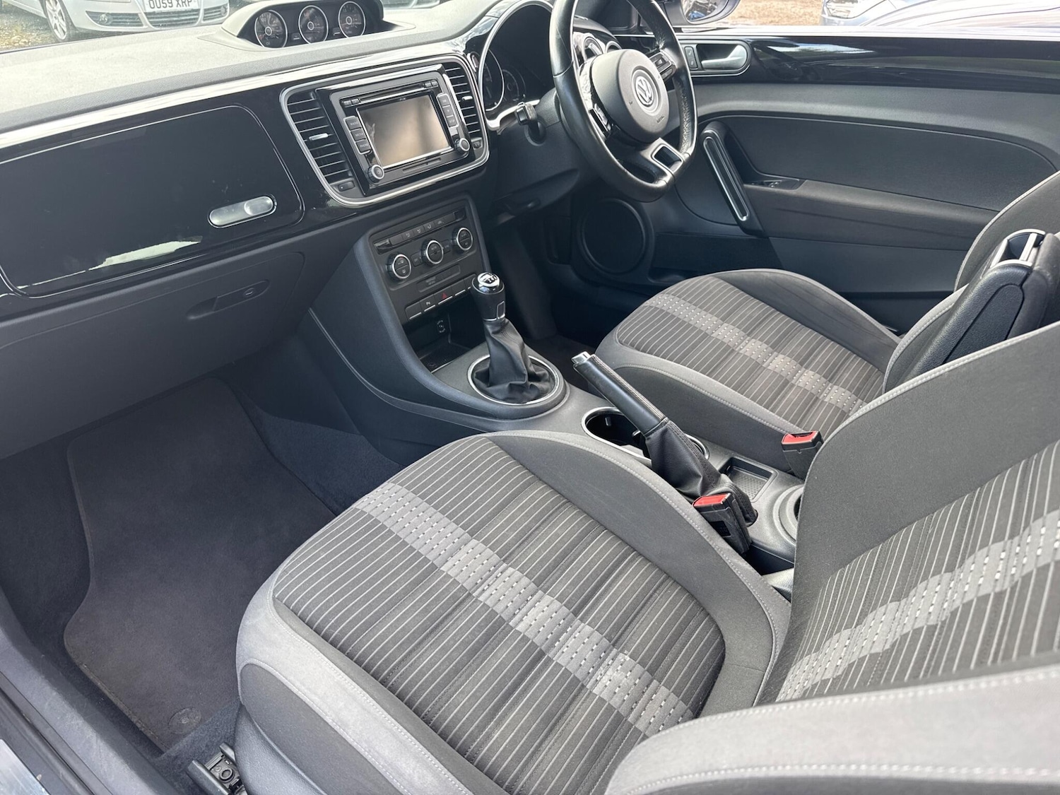 Used Volkswagen Beetle 2015 for sale - 76988934: Photo 29