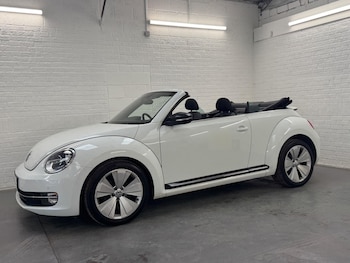 Used Volkswagen Beetle 2015 for sale - 76988934: Photo