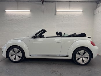 Used Volkswagen Beetle 2015 for sale - 76988934: Photo