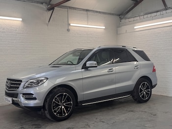 Used Mercedes-Benz M Class 2015 for sale - 79471861: Photo