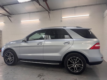 Used Mercedes-Benz M Class 2015 for sale - 79471861: Photo