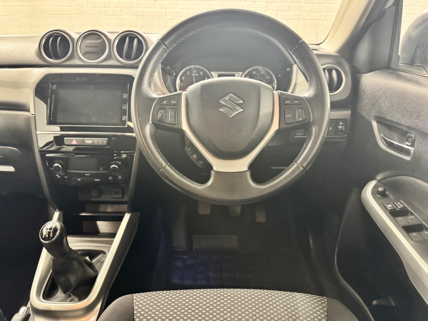 Used Suzuki Vitara 2017 for sale - 77839503: Photo 30