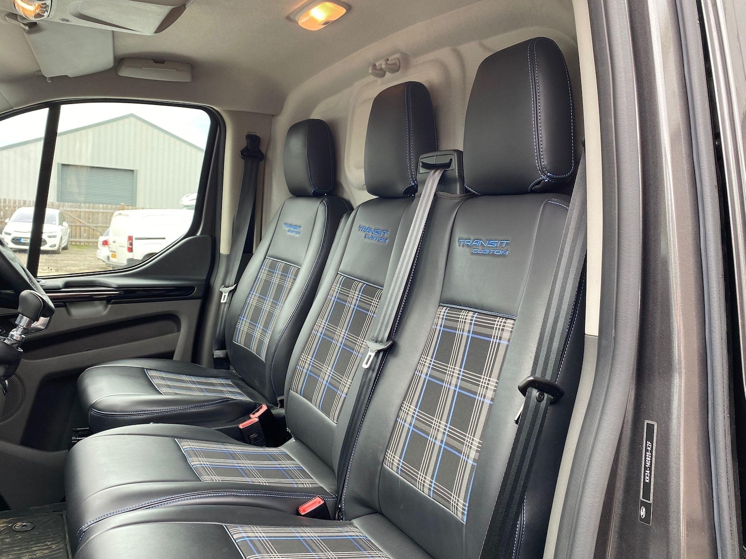 Used Ford Transit Custom 2021 for sale - 76388386: Photo 33