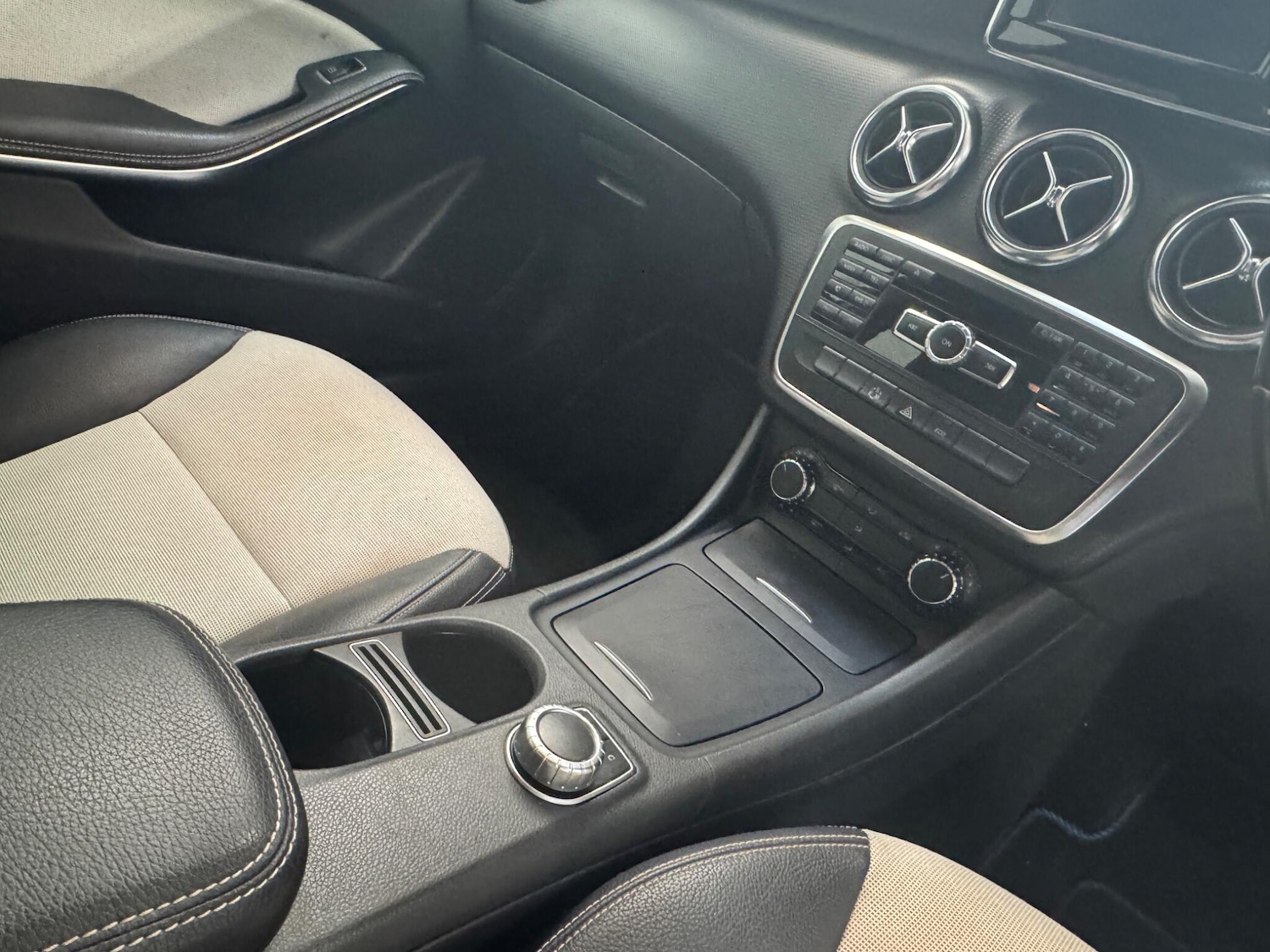 Used Mercedes-Benz A-Class 2014 for sale - 76408931: Photo 12