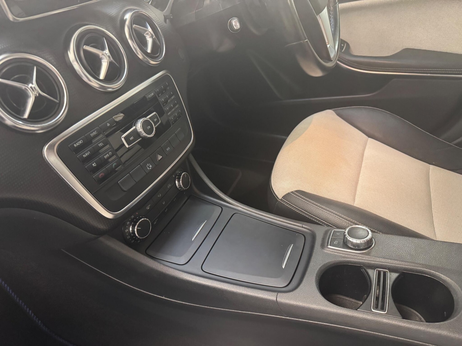 Used Mercedes-Benz A-Class 2014 for sale - 76408931: Photo 14