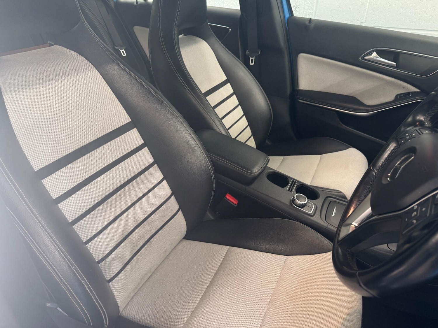 Used Mercedes-Benz A-Class 2014 for sale - 76408931: Photo 17