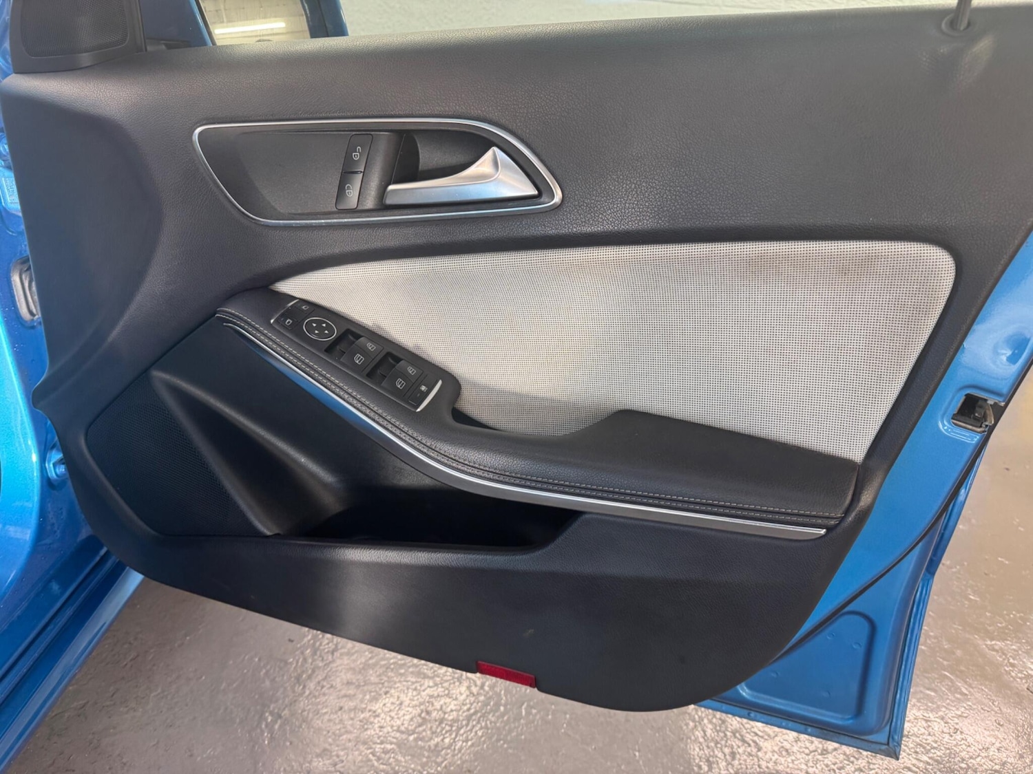 Used Mercedes-Benz A-Class 2014 for sale - 76408931: Photo 24