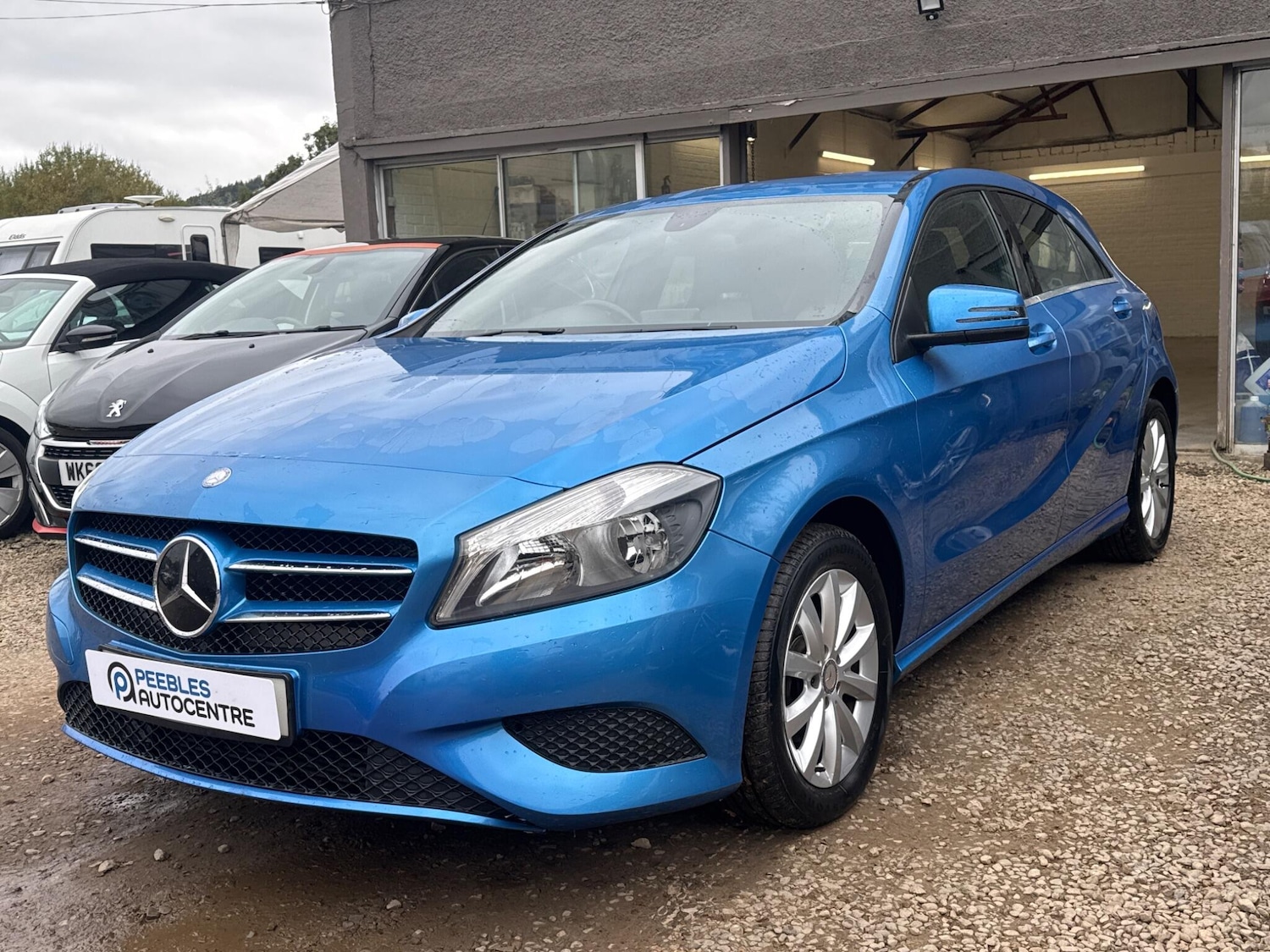 Used Mercedes-Benz A-Class 2014 for sale - 76408931: Photo 3