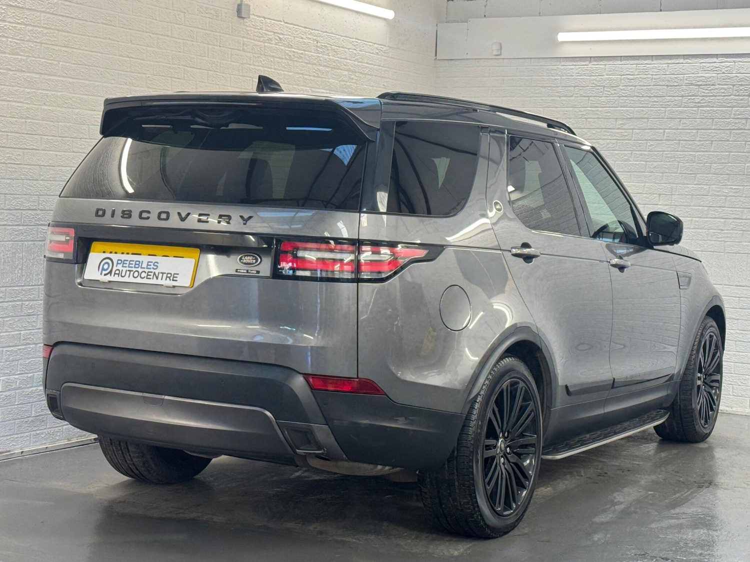 Used Land Rover Discovery 2017 for sale - 77549403: Photo 10