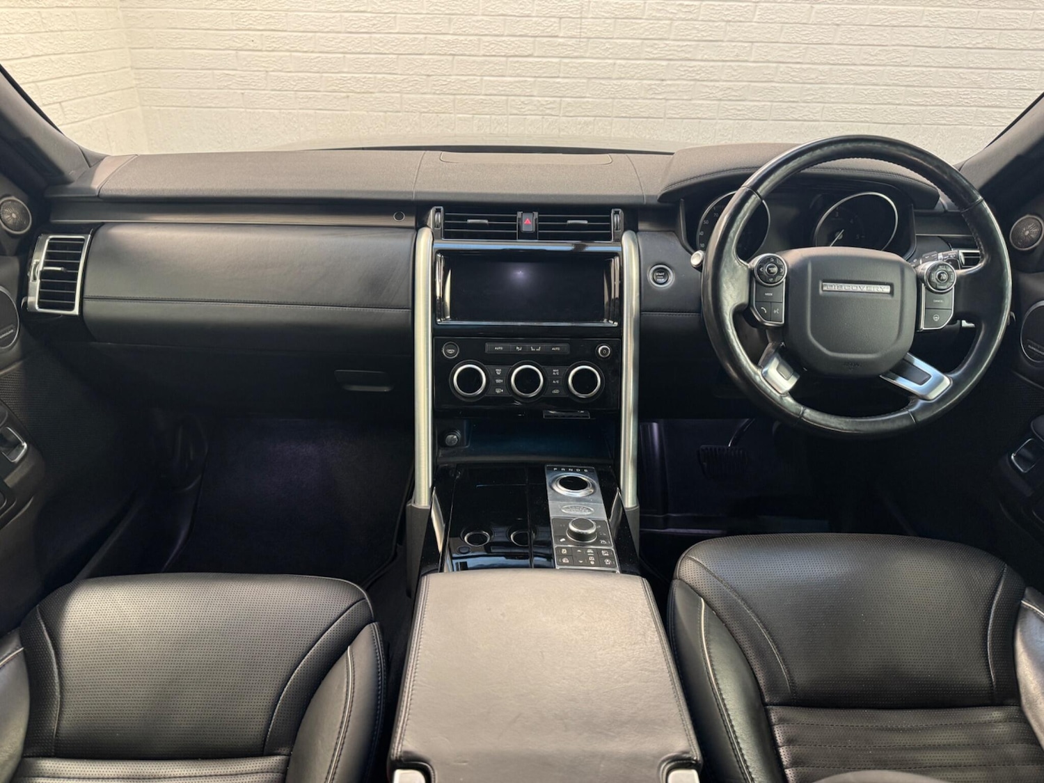 Used Land Rover Discovery 2017 for sale - 77549403: Photo 12