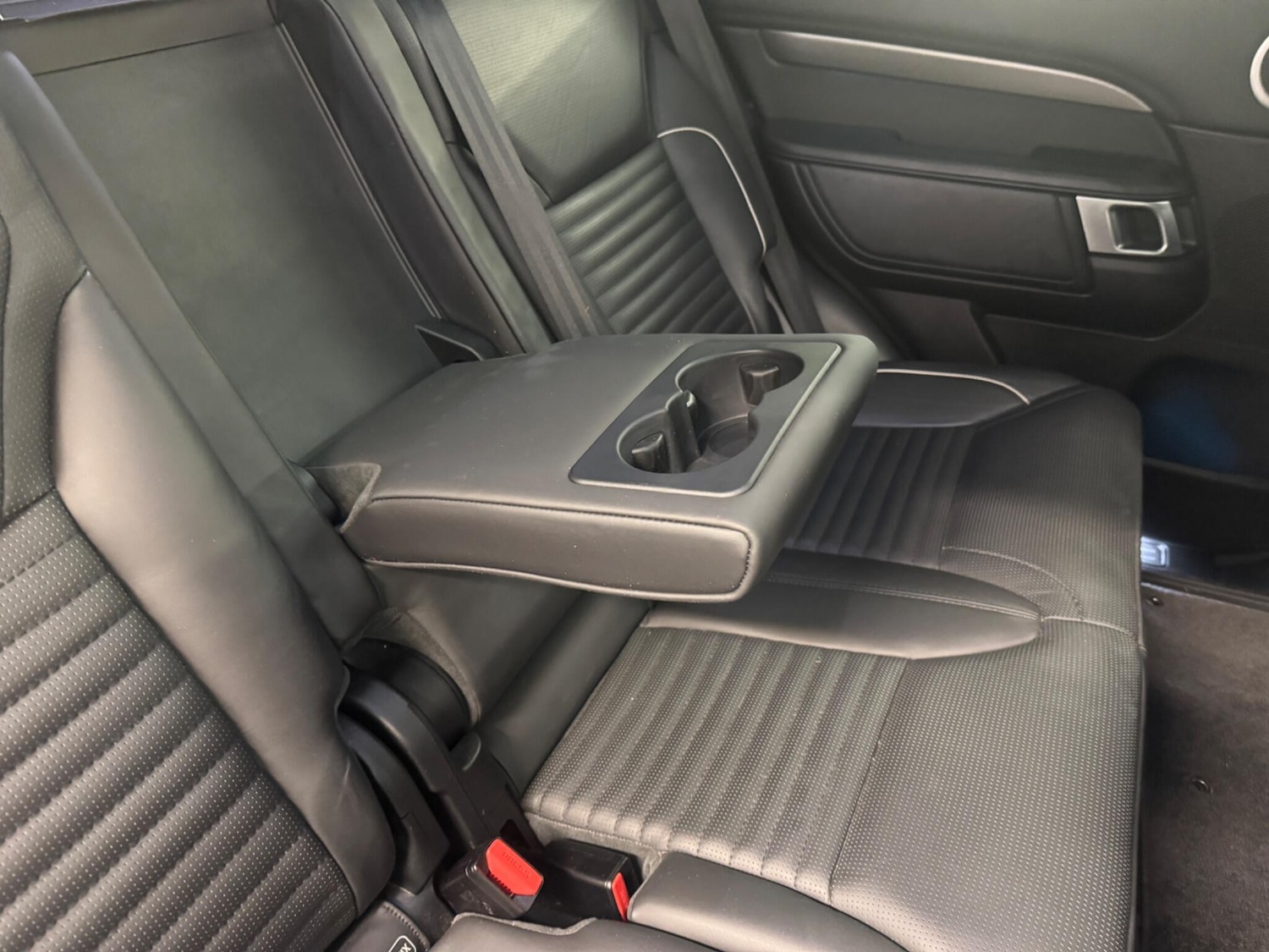 Used Land Rover Discovery 2017 for sale - 77549403: Photo 18