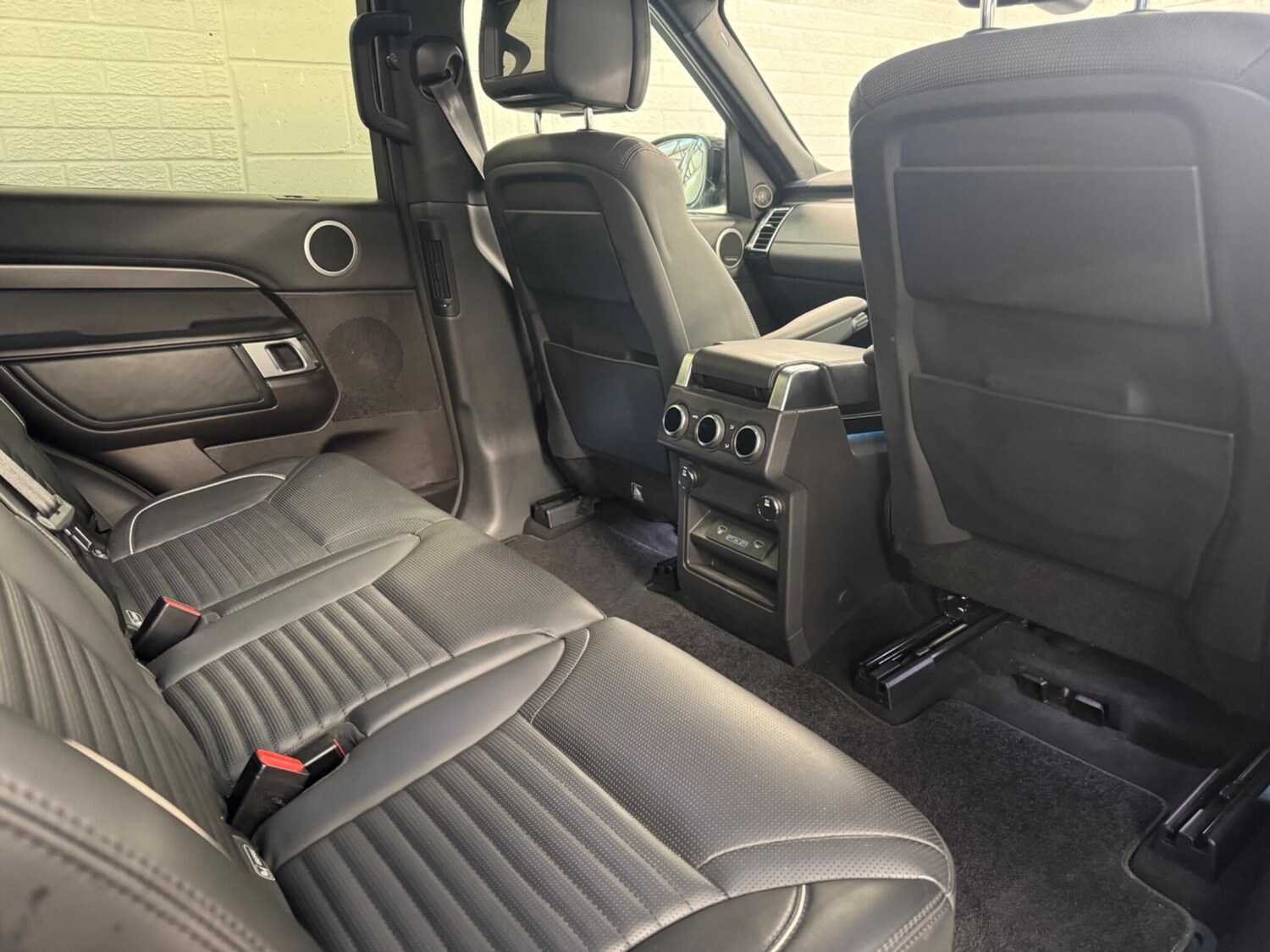 Used Land Rover Discovery 2017 for sale - 77549403: Photo 27