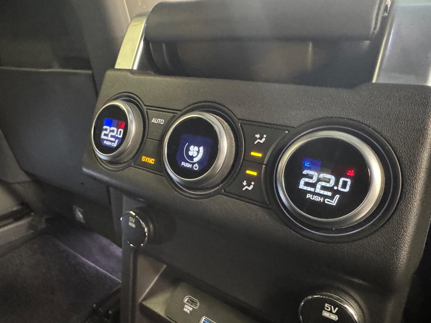 Used Land Rover Discovery 2017 for sale - 77549403: Photo 35