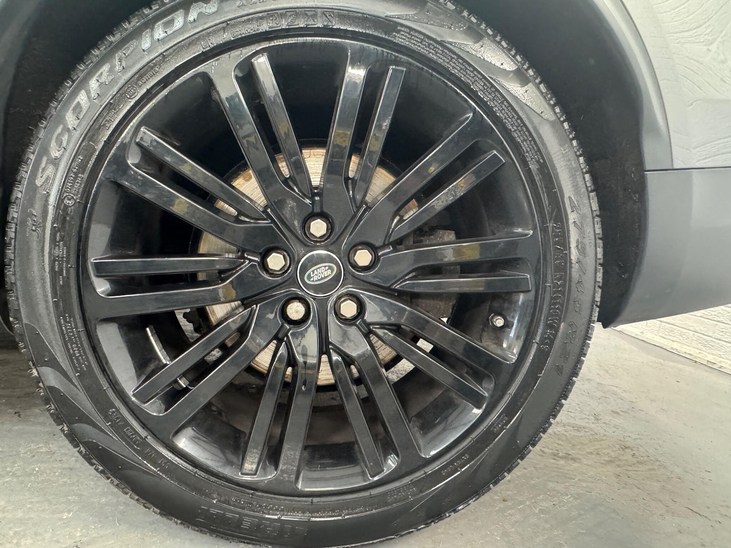 Used Land Rover Discovery 2017 for sale - 77549403: Photo 44