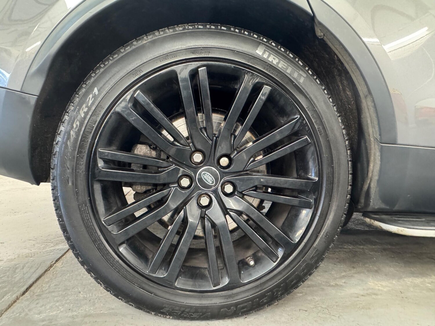 Used Land Rover Discovery 2017 for sale - 77549403: Photo 45