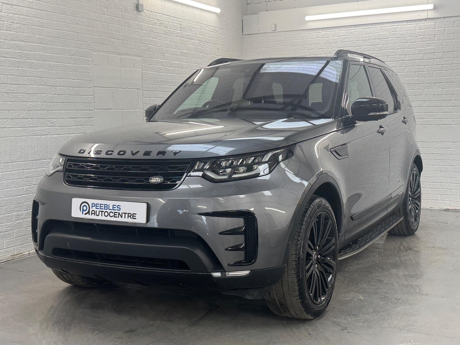 Used Land Rover Discovery 2017 for sale - 77549403: Photo 5