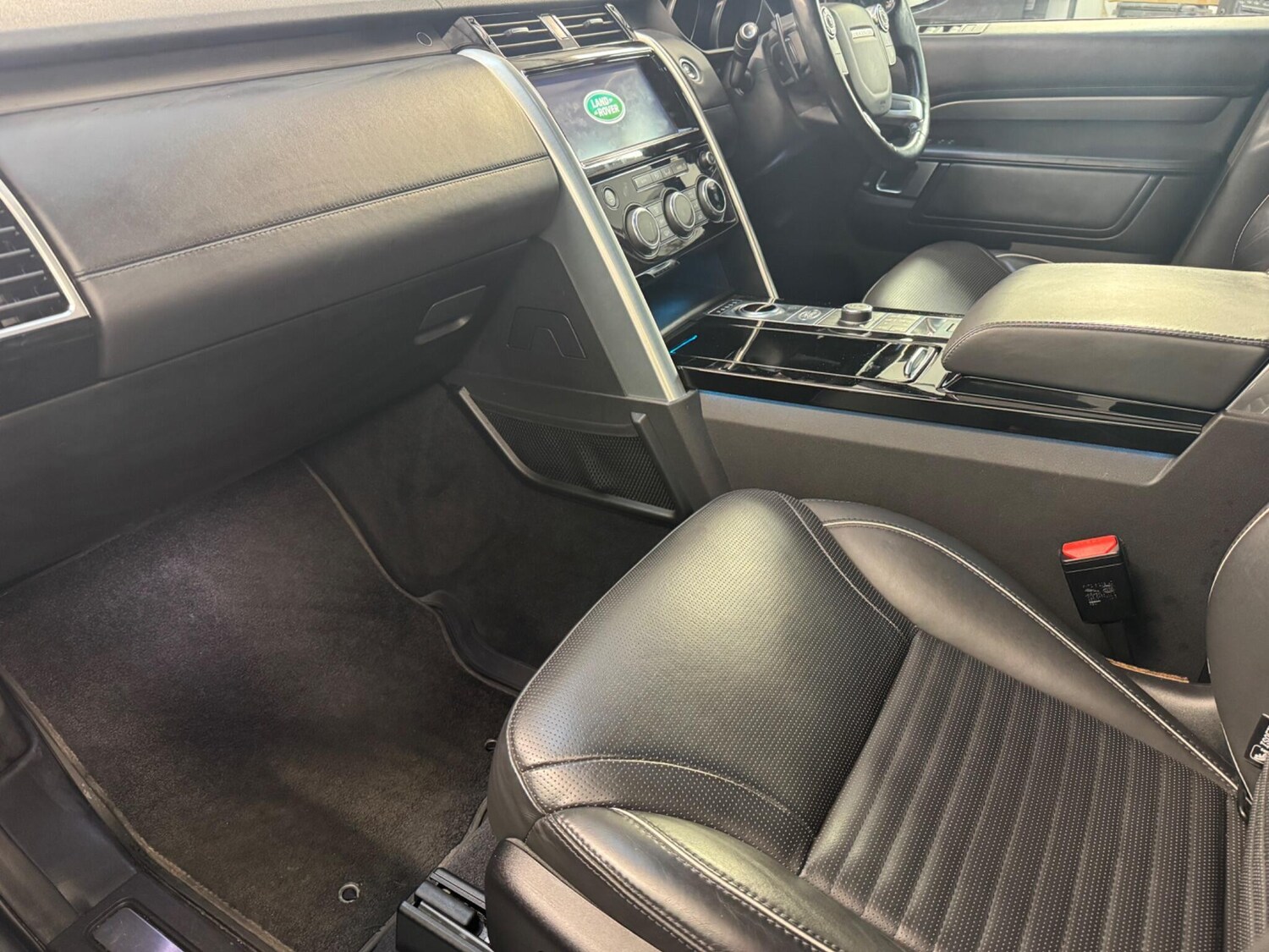 Used Land Rover Discovery 2017 for sale - 77549403: Photo 55